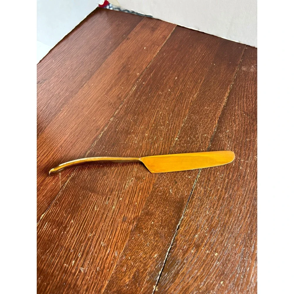 Vintage Copper Tone Butter Knife Spreader‎ Serrated Edge Textured Curved Handle